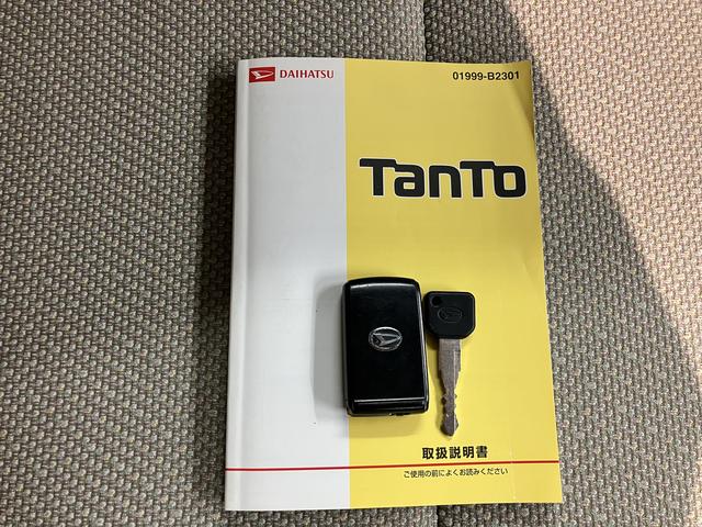 タントＧ　ＳＡ２ＷＤ　プッシュスタート　両側電動スライドドア　アイドリングストップ車　オートライト　ハロゲンヘッドライト　盗難防止装置　純正ナビ　ＣＤ　ＤＶＤ　ＳＤ　　Ｂｌｕｅｔｏｏｔｈ　ＵＳＢ　バックカメラ（愛媛県）の中古車