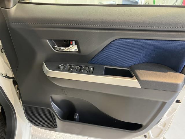 ルーミーカスタムG−T2WD 両側電動スライドドア オートライト 運転席・助手席シートヒーター クルーズコントロール LEDヘッドライト オートマチックハイビーム アイドリングストップ車 フロントフォグランプ 純正ナビ(愛媛県)の中古車