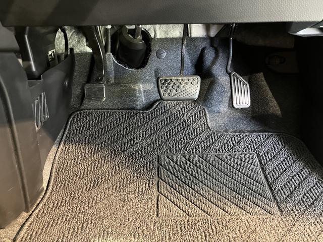 ルーミーカスタムG−T2WD 両側電動スライドドア オートライト 運転席・助手席シートヒーター クルーズコントロール LEDヘッドライト オートマチックハイビーム アイドリングストップ車 フロントフォグランプ 純正ナビ(愛媛県)の中古車