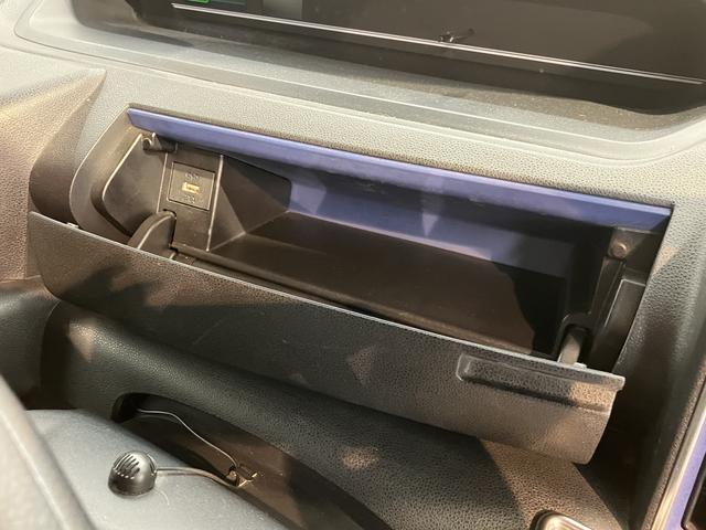 タントカスタムＸスタイルセレクション２ＷＤ　ベンチシート　両側電動スライドドア　アイドリングストップ車　オートライト　ＬＥＤヘッドライト　フロントフォグランプ　運転席・助手席シートヒーター　プッシュスタート　純正ナビ　ＣＤ　ＤＶＤ（愛媛県）の中古車