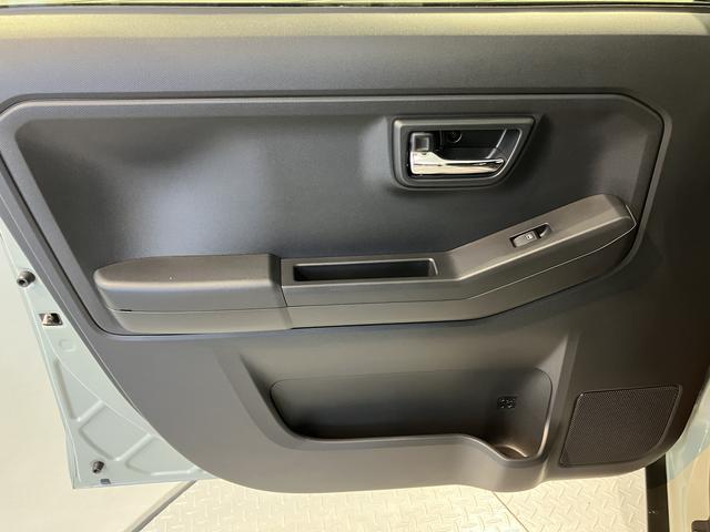 タフトＧ　ダーククロムベンチャー前席シートヒーター　クルーズコントロール　オートライト　ＬＥＤヘッドライト　プッシュスタート　アイドリングストップ　障害物センサー　電動パーキング　電動格納ドアミラー　Ｂｌｕｅｔｏｏｔｈ　ＵＳＢ（愛媛県）の中古車