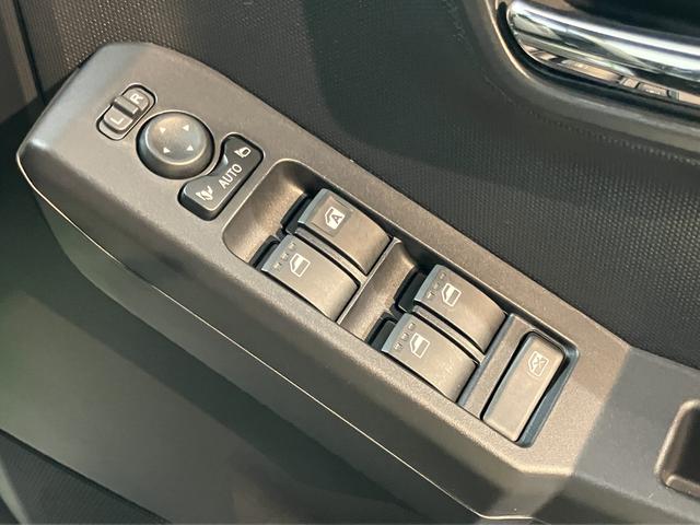 タフトＧ　ダーククロムベンチャー前席シートヒーター　クルーズコントロール　オートライト　ＬＥＤヘッドライト　プッシュスタート　アイドリングストップ　障害物センサー　電動パーキング　電動格納ドアミラー　Ｂｌｕｅｔｏｏｔｈ　ＵＳＢ（愛媛県）の中古車