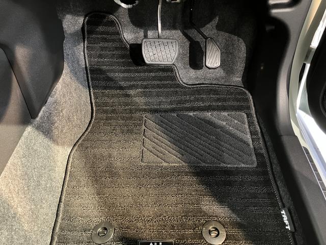 タフトＧ　ダーククロムベンチャー前席シートヒーター　クルーズコントロール　オートライト　ＬＥＤヘッドライト　プッシュスタート　アイドリングストップ　障害物センサー　電動パーキング　電動格納ドアミラー　Ｂｌｕｅｔｏｏｔｈ　ＵＳＢ（愛媛県）の中古車