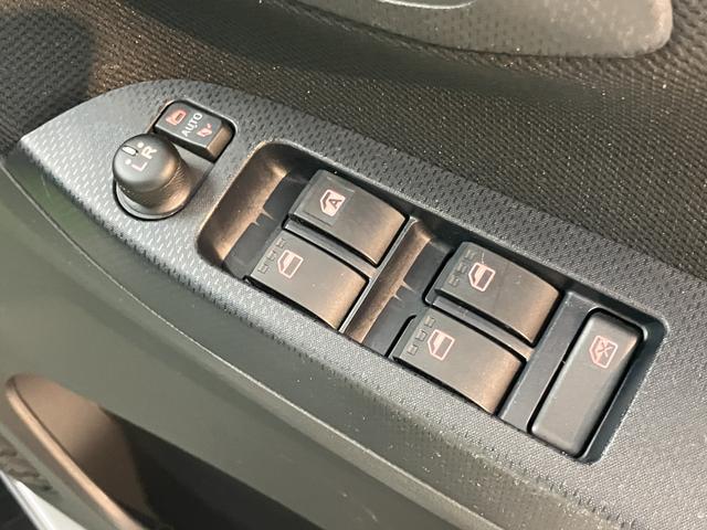 ムーヴＸリミテッドII　ＳＡIII純正ナビ　フルセグＴＶ　ＣＤ　ＤＶＤ　ＵＳＢ　Ｂｌｕｅｔｏｏｔｈ　ドラレコ　オートライト　ＬＥＤヘッドライト　運転席側シートヒーター　プッシュスタート　アイドリングストップ　電動格納ドアミラー（愛媛県）の中古車