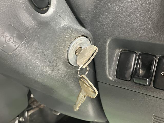 ハイゼットトラック農用スペシャル４ＷＤ　ＭＴ車　マニュアルエアコン　ラジオ　荷台作業灯（愛媛県）の中古車