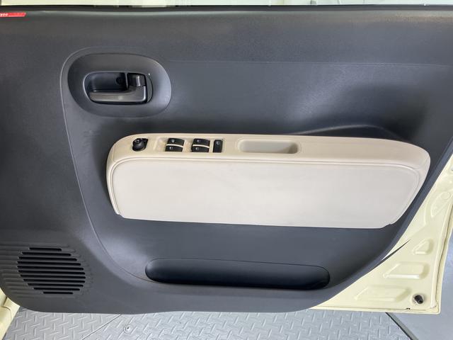 ミラココアココアＬ２ＷＤ　ＣＶＴ車　ＣＤ　ベンチシート　アイドリングストップ　電動格納ドアミラー　キーレスエントリー　リヤコーナーセンサー　マニュアルエアコン　パワステ　パワーウィンドウ（愛媛県）の中古車