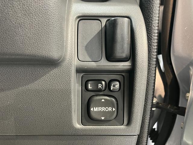 ハイゼットカーゴクルーズターボ純正ナビ　バックモニター　フルセグＴＶ　ＣＤ　ＤＶＤ　ＵＳＢ　Ｂｌｕｅｔｏｏｔｈ　マニュアルエアコン　パワステ　パワーウィンドウ　電動格納ドアミラー（愛媛県）の中古車