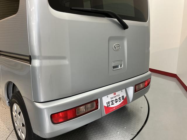 ハイゼットカーゴクルーズターボ純正ナビ　バックモニター　フルセグＴＶ　ＣＤ　ＤＶＤ　ＵＳＢ　Ｂｌｕｅｔｏｏｔｈ　マニュアルエアコン　パワステ　パワーウィンドウ　電動格納ドアミラー（愛媛県）の中古車