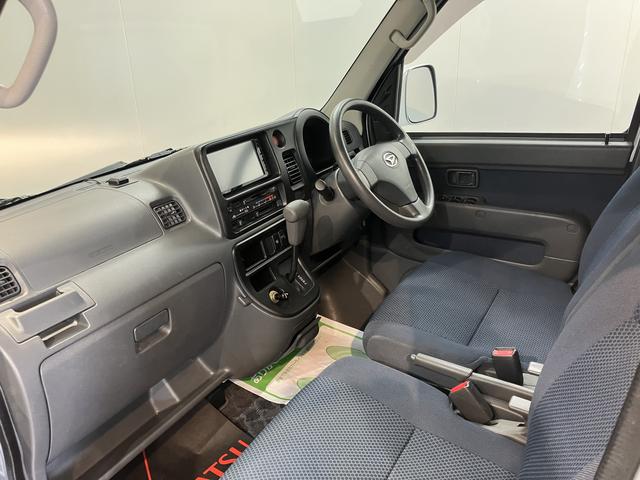 ハイゼットカーゴクルーズターボ純正ナビ　バックモニター　フルセグＴＶ　ＣＤ　ＤＶＤ　ＵＳＢ　Ｂｌｕｅｔｏｏｔｈ　マニュアルエアコン　パワステ　パワーウィンドウ　電動格納ドアミラー（愛媛県）の中古車