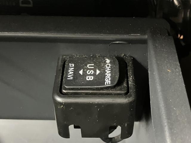 ハイゼットカーゴクルーズターボ純正ナビ　バックモニター　フルセグＴＶ　ＣＤ　ＤＶＤ　ＵＳＢ　Ｂｌｕｅｔｏｏｔｈ　マニュアルエアコン　パワステ　パワーウィンドウ　電動格納ドアミラー（愛媛県）の中古車