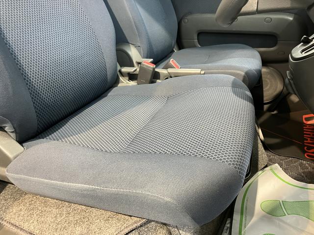 ハイゼットカーゴクルーズターボ純正ナビ　バックモニター　フルセグＴＶ　ＣＤ　ＤＶＤ　ＵＳＢ　Ｂｌｕｅｔｏｏｔｈ　マニュアルエアコン　パワステ　パワーウィンドウ　電動格納ドアミラー（愛媛県）の中古車