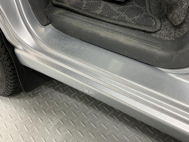 ハイゼットカーゴクルーズターボ純正ナビ　バックモニター　フルセグＴＶ　ＣＤ　ＤＶＤ　ＵＳＢ　Ｂｌｕｅｔｏｏｔｈ　マニュアルエアコン　パワステ　パワーウィンドウ　電動格納ドアミラー（愛媛県）の中古車