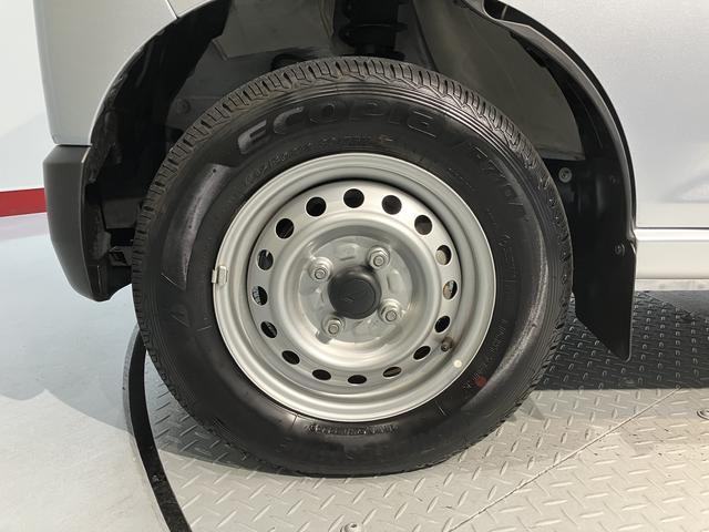 ハイゼットカーゴＤＸ２ＷＤ　コーナーセンサー　アイドリングストップ車　オートライト　オートマチックハイビーム　ハロゲンヘッドライト　ＡＭ　ＦＭ　マニュアルエアコン　運転席・助手席エアバッグ（愛媛県）の中古車