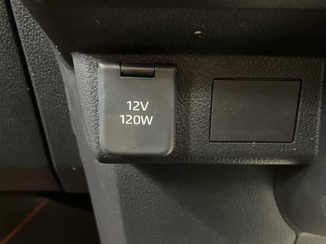 ハイゼットカーゴＤＸ２ＷＤ　コーナーセンサー　アイドリングストップ車　オートライト　オートマチックハイビーム　ハロゲンヘッドライト　ＡＭ　ＦＭ　マニュアルエアコン　運転席・助手席エアバッグ（愛媛県）の中古車