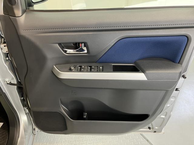 ルーミーカスタムＧ　Ｓプッシュスタート　両側電動スライドドア　アイドリングストップ車　オートライト　ＬＥＤヘッドライト　フロントフォグランプ　純正ナビ　ＣＤ　ＤＶＤ　フルセグＴＶ　ＳＤ　Ｂｌｕｅｔｏｏｔｈ　ＥＴＣ車載器（愛媛県）の中古車