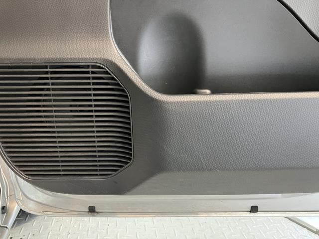 ルーミーカスタムＧ　Ｓプッシュスタート　両側電動スライドドア　アイドリングストップ車　オートライト　ＬＥＤヘッドライト　フロントフォグランプ　純正ナビ　ＣＤ　ＤＶＤ　フルセグＴＶ　ＳＤ　Ｂｌｕｅｔｏｏｔｈ　ＥＴＣ車載器（愛媛県）の中古車