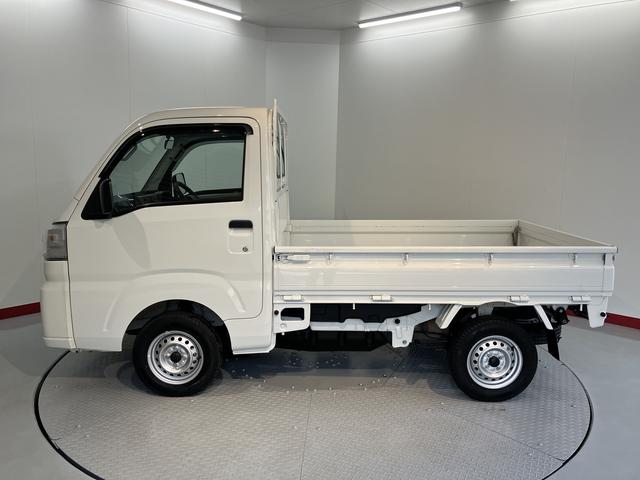 ハイゼットトラックスタンダード2WD マニュアル車 ハロゲンヘッドライト コーナーセンサー アイドリングストップ車 オートライト オートマチックハイビーム マニュアルエアコン 運転席・助手席エアバッグ AM FM(愛媛県)の中古車