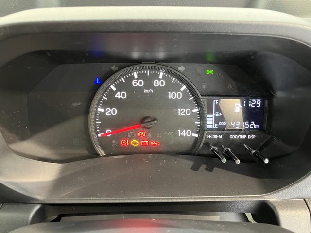 ハイゼットトラックスタンダード2WD マニュアル車 ハロゲンヘッドライト コーナーセンサー アイドリングストップ車 オートライト オートマチックハイビーム マニュアルエアコン 運転席・助手席エアバッグ AM FM(愛媛県)の中古車