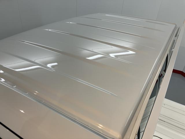 ハイゼットトラックスタンダード2WD マニュアル車 ハロゲンヘッドライト コーナーセンサー アイドリングストップ車 オートライト オートマチックハイビーム マニュアルエアコン 運転席・助手席エアバッグ AM FM(愛媛県)の中古車