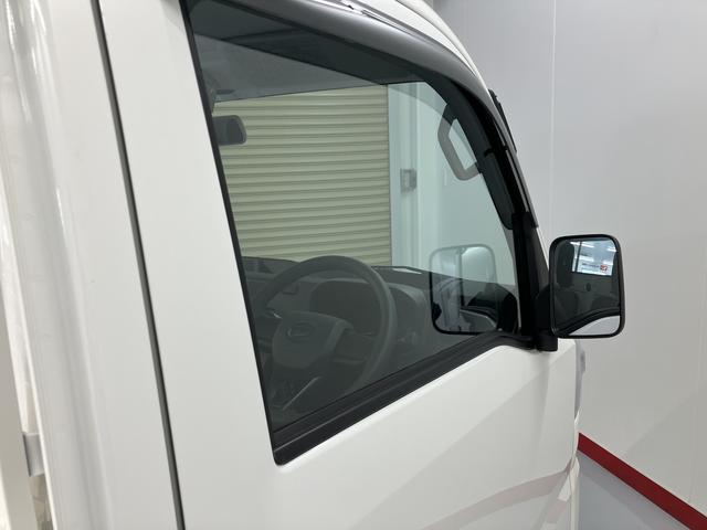 ハイゼットトラックスタンダード2WD マニュアル車 ハロゲンヘッドライト コーナーセンサー アイドリングストップ車 オートライト オートマチックハイビーム マニュアルエアコン 運転席・助手席エアバッグ AM FM(愛媛県)の中古車