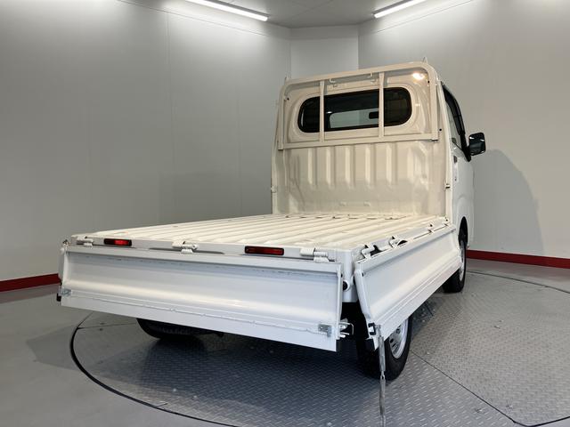 ハイゼットトラックスタンダード2WD マニュアル車 ハロゲンヘッドライト コーナーセンサー アイドリングストップ車 オートライト オートマチックハイビーム マニュアルエアコン 運転席・助手席エアバッグ AM FM(愛媛県)の中古車