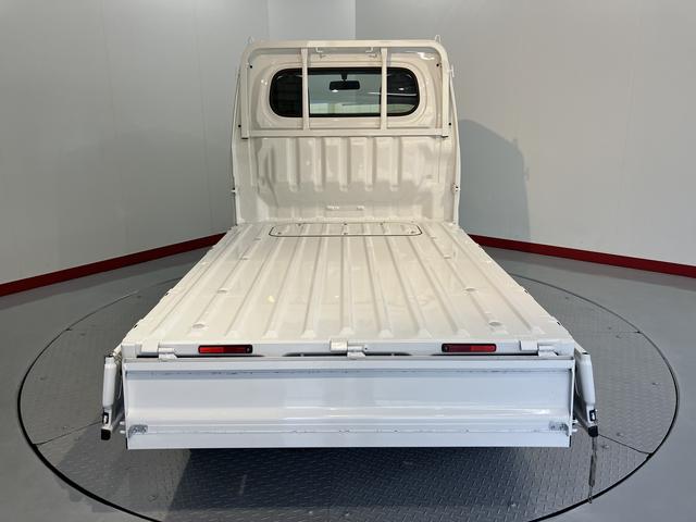 ハイゼットトラックスタンダード2WD マニュアル車 ハロゲンヘッドライト コーナーセンサー アイドリングストップ車 オートライト オートマチックハイビーム マニュアルエアコン 運転席・助手席エアバッグ AM FM(愛媛県)の中古車