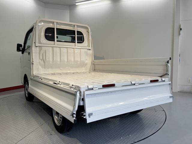 ハイゼットトラックスタンダード2WD マニュアル車 ハロゲンヘッドライト コーナーセンサー アイドリングストップ車 オートライト オートマチックハイビーム マニュアルエアコン 運転席・助手席エアバッグ AM FM(愛媛県)の中古車