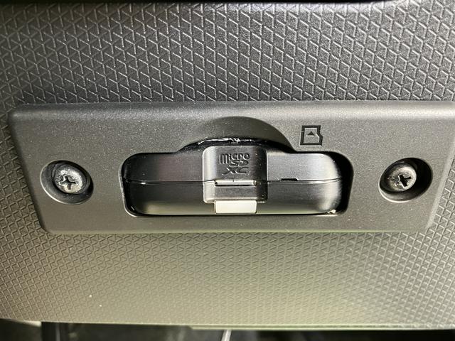 タントカスタムＸプッシュスタート　両側電動スライドドア　コーナーセンサー　アイドリングストップ車　オートライトオートマチックハイビーム　ＬＥＤヘッドライト　フロントフォグランプ　純正ナビ　ＣＤ　ＤＶＤ　フルセグＴＶ（愛媛県）の中古車