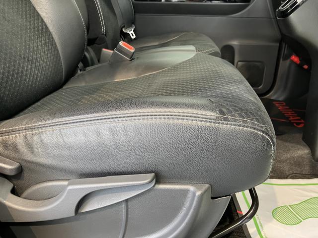 タントカスタムＸプッシュスタート　両側電動スライドドア　コーナーセンサー　アイドリングストップ車　オートライトオートマチックハイビーム　ＬＥＤヘッドライト　フロントフォグランプ　純正ナビ　ＣＤ　ＤＶＤ　フルセグＴＶ（愛媛県）の中古車