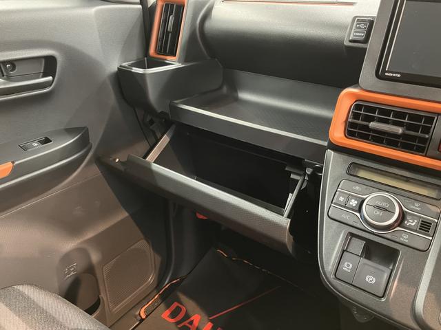 タントファンクロス純正ナビ　パノラマモニター　フルセグＴＶ　ＣＤ　ＤＶＤ　ＵＳＢ　Ｂｌｕｅｔｏｏｔｈ　ドラレコ　両側電動スライドドア　オートライト　ＬＥＤヘッドライト　前席シートヒーター　電動パーキング　障害物センサー（愛媛県）の中古車