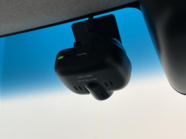 タントカスタムＲＳ　トップエディションＶＳ　ＳＡIII純正ナビ　パノラマモニター　フルセグＴＶ　ＣＤ　ＤＶＤ　ＵＳＢ　Ｂｌｕｅｔｏｏｔｈ　ＥＴＣ　両側電動スライドドア　前席シートヒーター　オートライト　ＬＥＤヘッドライト　アイドリングストップ　キーフリー（愛媛県）の中古車