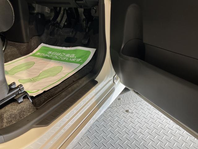 タントカスタムＲＳ　トップエディションＶＳ　ＳＡIII純正ナビ　パノラマモニター　フルセグＴＶ　ＣＤ　ＤＶＤ　ＵＳＢ　Ｂｌｕｅｔｏｏｔｈ　ＥＴＣ　両側電動スライドドア　前席シートヒーター　オートライト　ＬＥＤヘッドライト　アイドリングストップ　キーフリー（愛媛県）の中古車