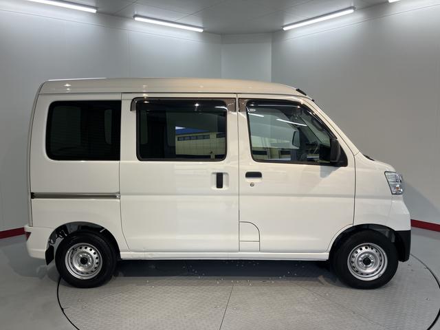 ハイゼットカーゴデラックスＳＡIII２ＷＤ　ＡＴ車　ラジオ　ドライブレコーダー　ＬＥＤヘッドライト　マニュアルエアコン　パワステ　前席パワーウィンドウ　ＡＢＳ　キーレスエントリー（愛媛県）の中古車