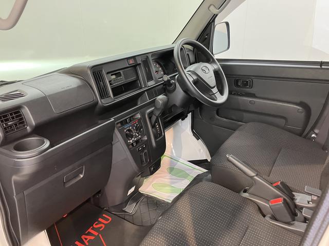 ハイゼットカーゴデラックスＳＡIII２ＷＤ　ＡＴ車　ラジオ　ドライブレコーダー　ＬＥＤヘッドライト　マニュアルエアコン　パワステ　前席パワーウィンドウ　ＡＢＳ　キーレスエントリー（愛媛県）の中古車