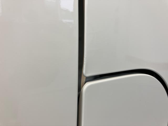 ハイゼットカーゴデラックスＳＡIII２ＷＤ　ＡＴ車　ラジオ　ドライブレコーダー　ＬＥＤヘッドライト　マニュアルエアコン　パワステ　前席パワーウィンドウ　ＡＢＳ　キーレスエントリー（愛媛県）の中古車