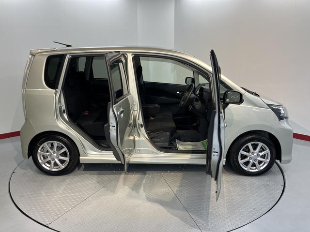 ムーヴカスタム　Ｘリミテッド純正ナビ　バックモニター　ワンセグＴＶ　ＣＤ　ＵＳＢ　オートライト　ＬＥＤヘッドライト　プッシュスタート　アイドリングストップ　電動格納ドアミラー　キーフリーシステム　純正アルミホイール（愛媛県）の中古車