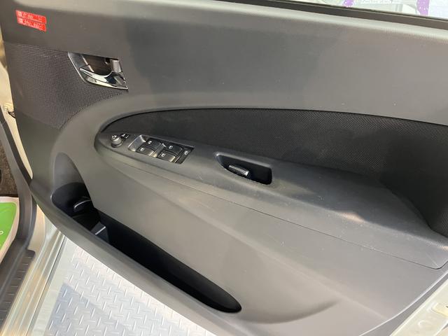 ムーヴカスタム　Ｘリミテッド純正ナビ　バックモニター　ワンセグＴＶ　ＣＤ　ＵＳＢ　オートライト　ＬＥＤヘッドライト　プッシュスタート　アイドリングストップ　電動格納ドアミラー　キーフリーシステム　純正アルミホイール（愛媛県）の中古車