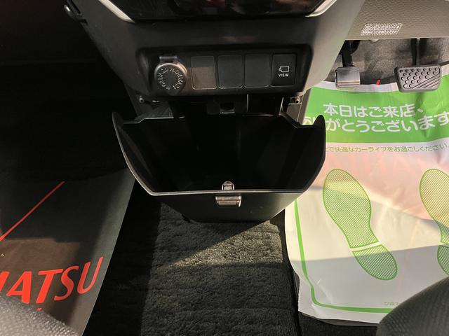 トールカスタムＧ　ターボ　ＳＡII純正ナビ　フルセグＴＶ　ＣＤ　ＤＶＤ　ＵＳＢ　Ｂｌｕｅｔｏｏｔｈ　ＥＴＣ　後席モニター　両側電動スライドドア　プッシュスタート　アイドリングストップ　オートライト　ＬＥＤヘッドライト　キーフリー（愛媛県）の中古車