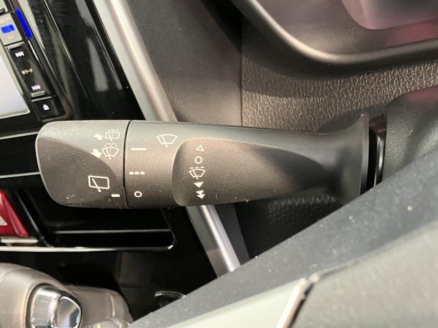 トールカスタムＧ　ＳＡII純正ナビ　バックモニター　フルセグＴＶ　ＣＤ　ＤＶＤ　ＵＳＢ　Ｂｌｕｅｔｏｏｔｈ　ＥＴＣ　両側電動スライドドア　オートクルーズコントロール　オートライト　ＬＥＤヘッドライト　電動格納ドアミラー（愛媛県）の中古車