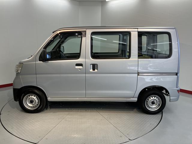 ハイゼットカーゴスペシャル４ＷＤ　ＭＴ車　エアコン　パワステ　ＡＢＳ　純正ＣＤ　両側スライドドア　運転席助手席エアバッグ　標準ルーフ車（愛媛県）の中古車