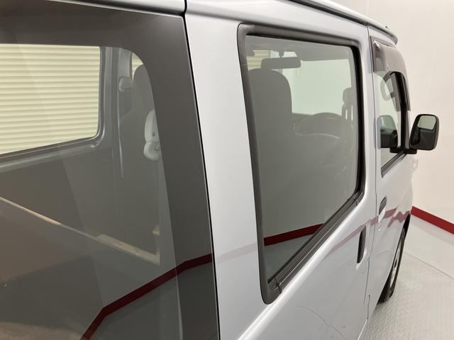 ハイゼットカーゴスペシャル４ＷＤ　ＭＴ車　エアコン　パワステ　ＡＢＳ　純正ＣＤ　両側スライドドア　運転席助手席エアバッグ　標準ルーフ車（愛媛県）の中古車