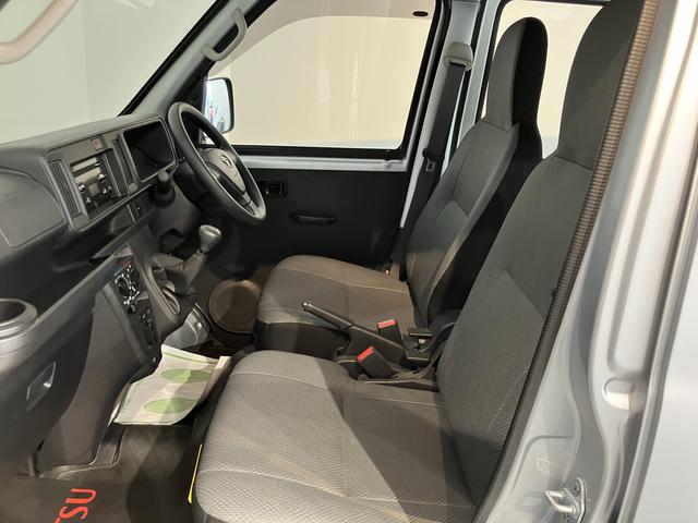 ハイゼットカーゴスペシャル４ＷＤ　ＭＴ車　エアコン　パワステ　ＡＢＳ　純正ＣＤ　両側スライドドア　運転席助手席エアバッグ　標準ルーフ車（愛媛県）の中古車