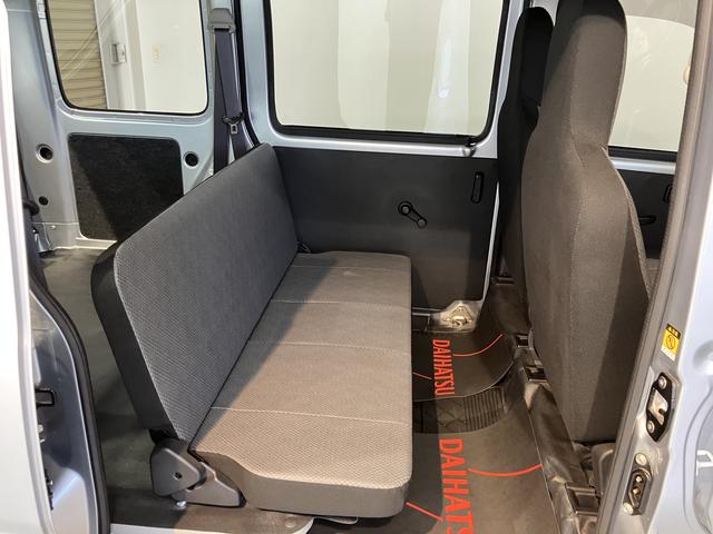 ハイゼットカーゴスペシャル４ＷＤ　ＭＴ車　エアコン　パワステ　ＡＢＳ　純正ＣＤ　両側スライドドア　運転席助手席エアバッグ　標準ルーフ車（愛媛県）の中古車