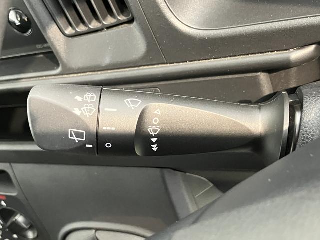 ハイゼットカーゴスペシャル４ＷＤ　ＭＴ車　エアコン　パワステ　ＡＢＳ　純正ＣＤ　両側スライドドア　運転席助手席エアバッグ　標準ルーフ車（愛媛県）の中古車