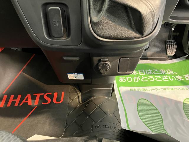 ハイゼットカーゴスペシャル４ＷＤ　ＭＴ車　エアコン　パワステ　ＡＢＳ　純正ＣＤ　両側スライドドア　運転席助手席エアバッグ　標準ルーフ車（愛媛県）の中古車