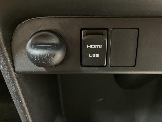 ムーヴキャンバスＧメイクアップリミテッド　ＳＡIII２ＷＤ　ベンチシート　オートライト　オートハイビーム　ＬＥＤヘッドライト　フロントフォグランプ　両側電動スライドドア　アイドリングストップ車　　プッシュスタート　純正メモリーナビ　ＣＤ　ＤＶＤ　ＵＳＢ（愛媛県）の中古車