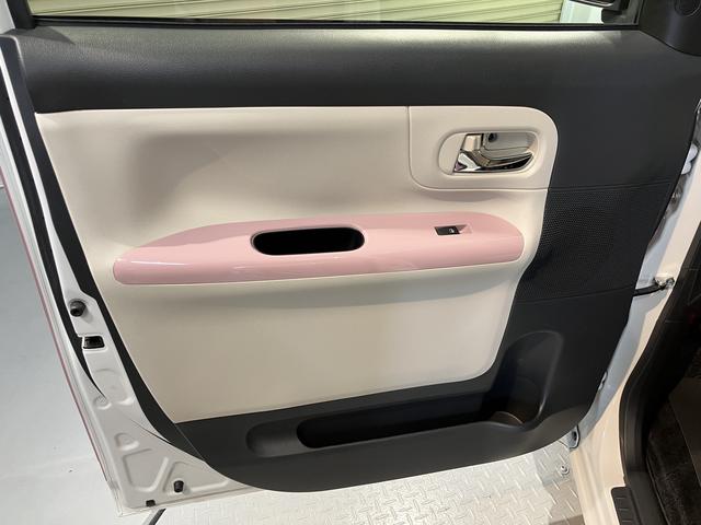 ムーヴキャンバスＧメイクアップリミテッド　ＳＡIII２ＷＤ　ベンチシート　オートライト　オートハイビーム　ＬＥＤヘッドライト　フロントフォグランプ　両側電動スライドドア　アイドリングストップ車　　プッシュスタート　純正メモリーナビ　ＣＤ　ＤＶＤ　ＵＳＢ（愛媛県）の中古車