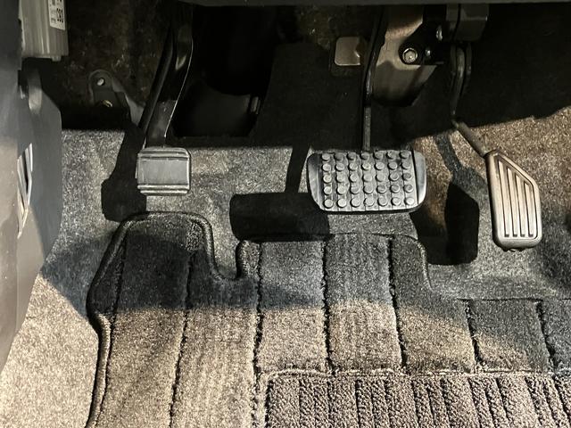 ムーヴキャンバスＧメイクアップリミテッド　ＳＡIII２ＷＤ　ベンチシート　オートライト　オートハイビーム　ＬＥＤヘッドライト　フロントフォグランプ　両側電動スライドドア　アイドリングストップ車　　プッシュスタート　純正メモリーナビ　ＣＤ　ＤＶＤ　ＵＳＢ（愛媛県）の中古車