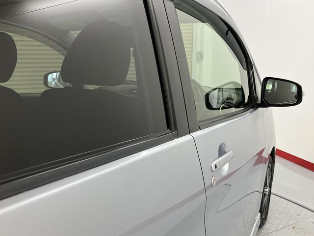 eKカスタムTセーフティパッケージベンチシート アイドリングストップ車 運転席シートヒーター オートライト ディスチャージヘッドライト フロントフォグランプ オートハイビーム 社外メモリーナビ CD DVD USB Bluetooth(愛媛県)の中古車