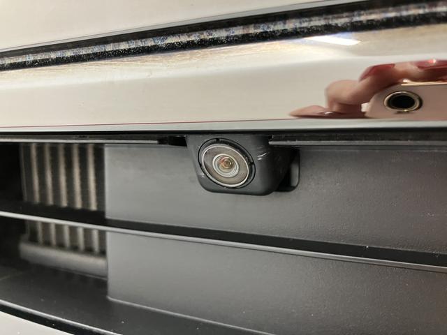 eKカスタムTセーフティパッケージベンチシート アイドリングストップ車 運転席シートヒーター オートライト ディスチャージヘッドライト フロントフォグランプ オートハイビーム 社外メモリーナビ CD DVD USB Bluetooth(愛媛県)の中古車